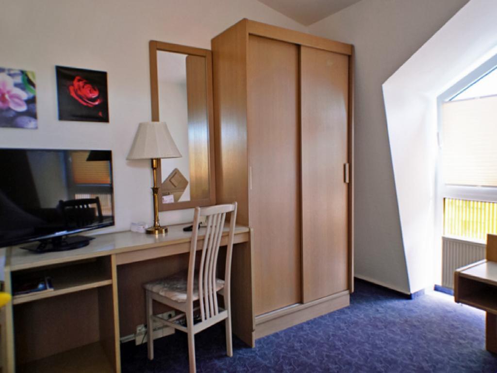 Hotel Fürstenberg Eisenhüttenstadt Habitación foto
